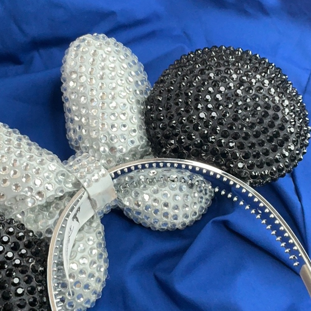 Disney 60th Minnie Mouse Ears Swarovski Headband - Picture 6 of 6